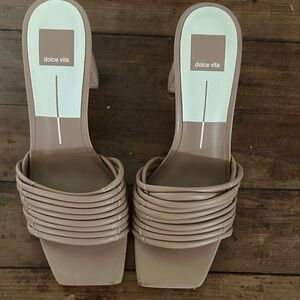 Dolce Vita Women's Tan Strappy Heels